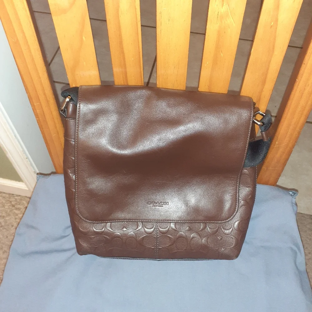 Coach signature Messenger bag